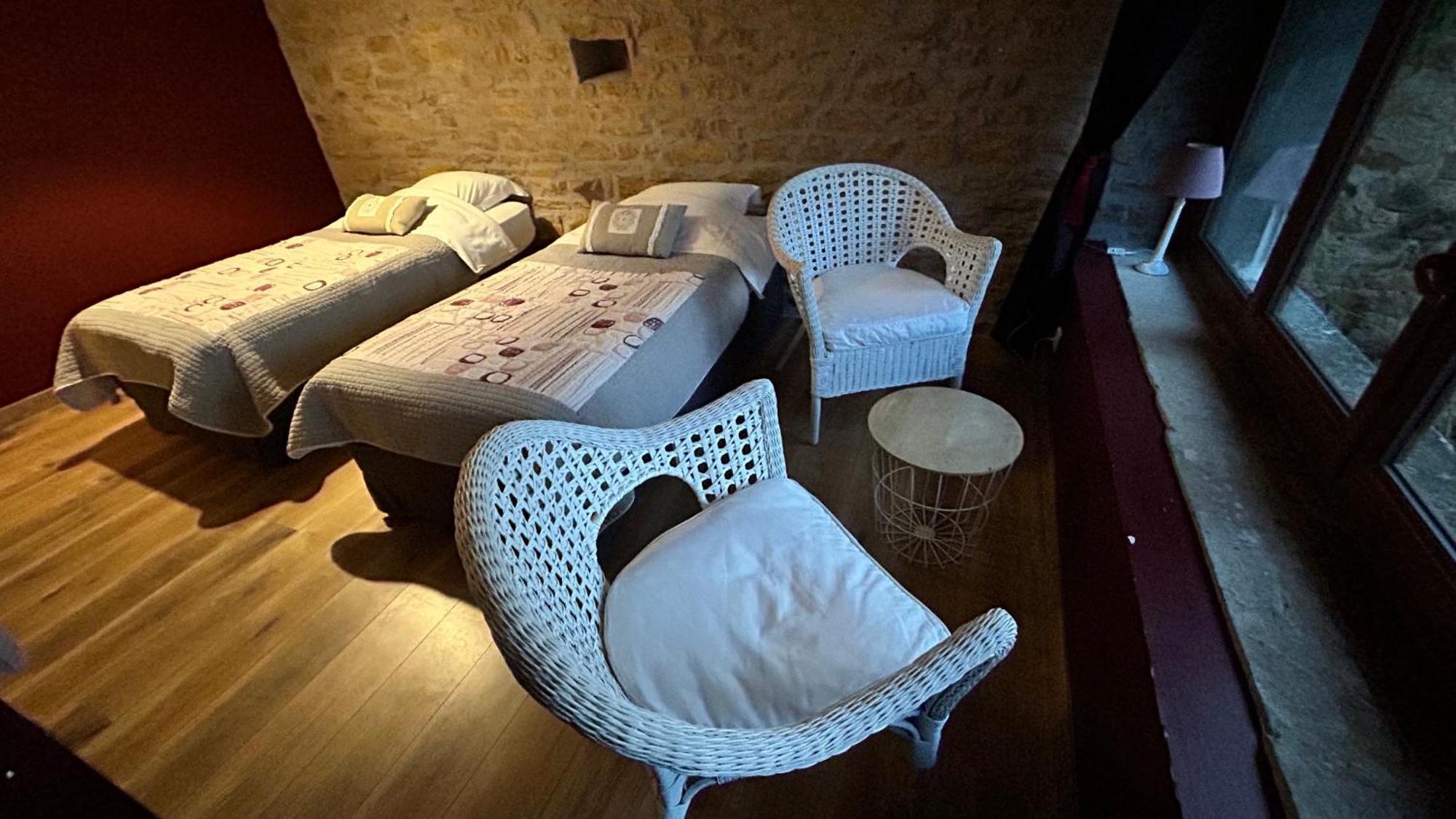 Le D'Tour Gourmand Bed & Breakfast Toulouse-le-Chateau Bagian luar foto