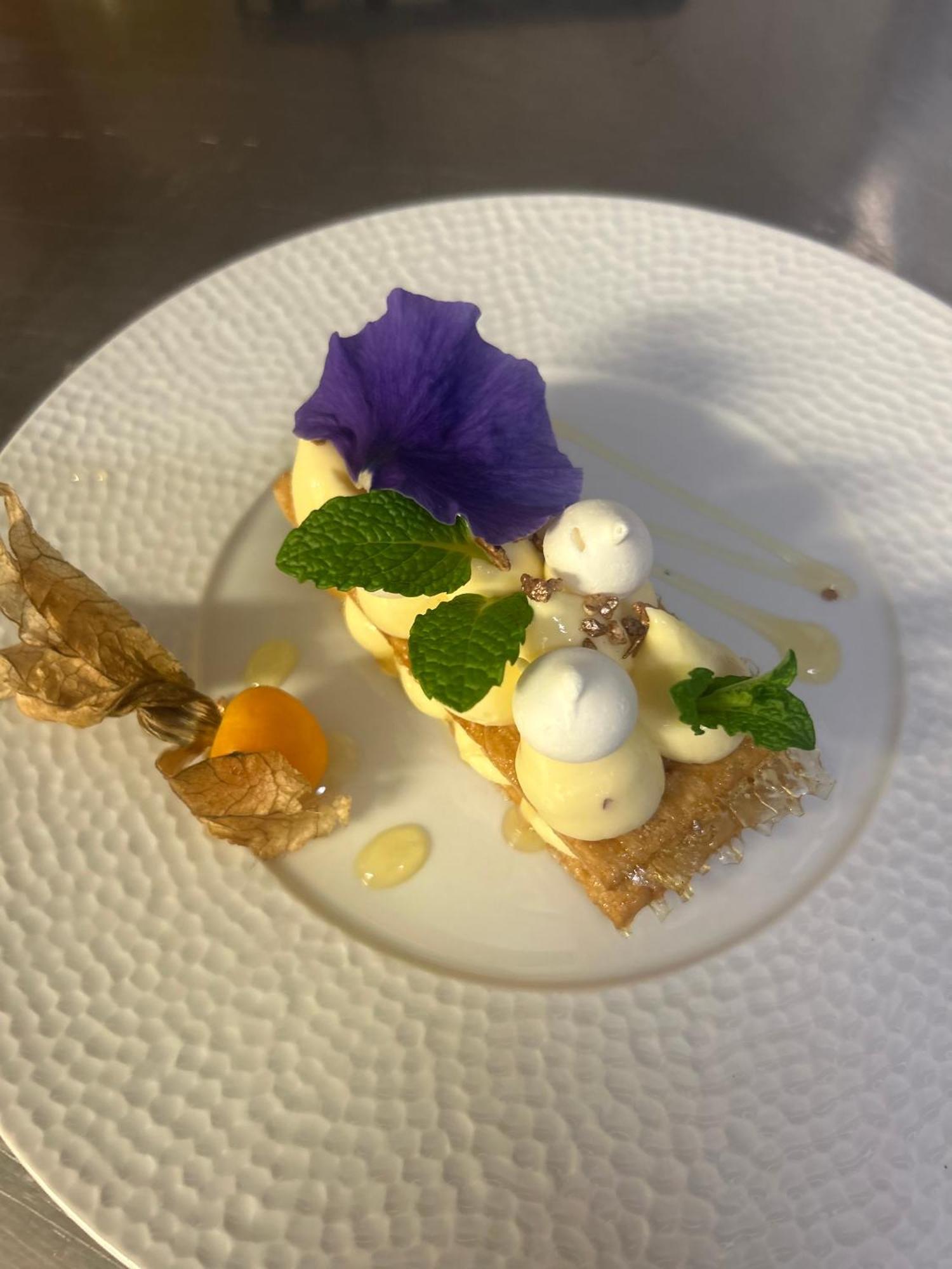 Le D'Tour Gourmand Bed & Breakfast Toulouse-le-Chateau Bagian luar foto