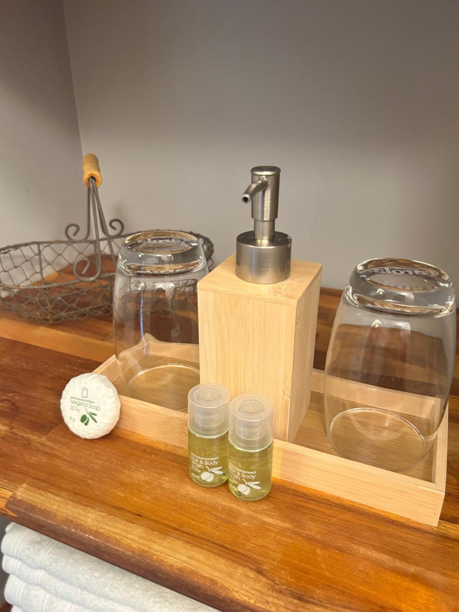 Le D'Tour Gourmand Bed & Breakfast Toulouse-le-Chateau Bagian luar foto