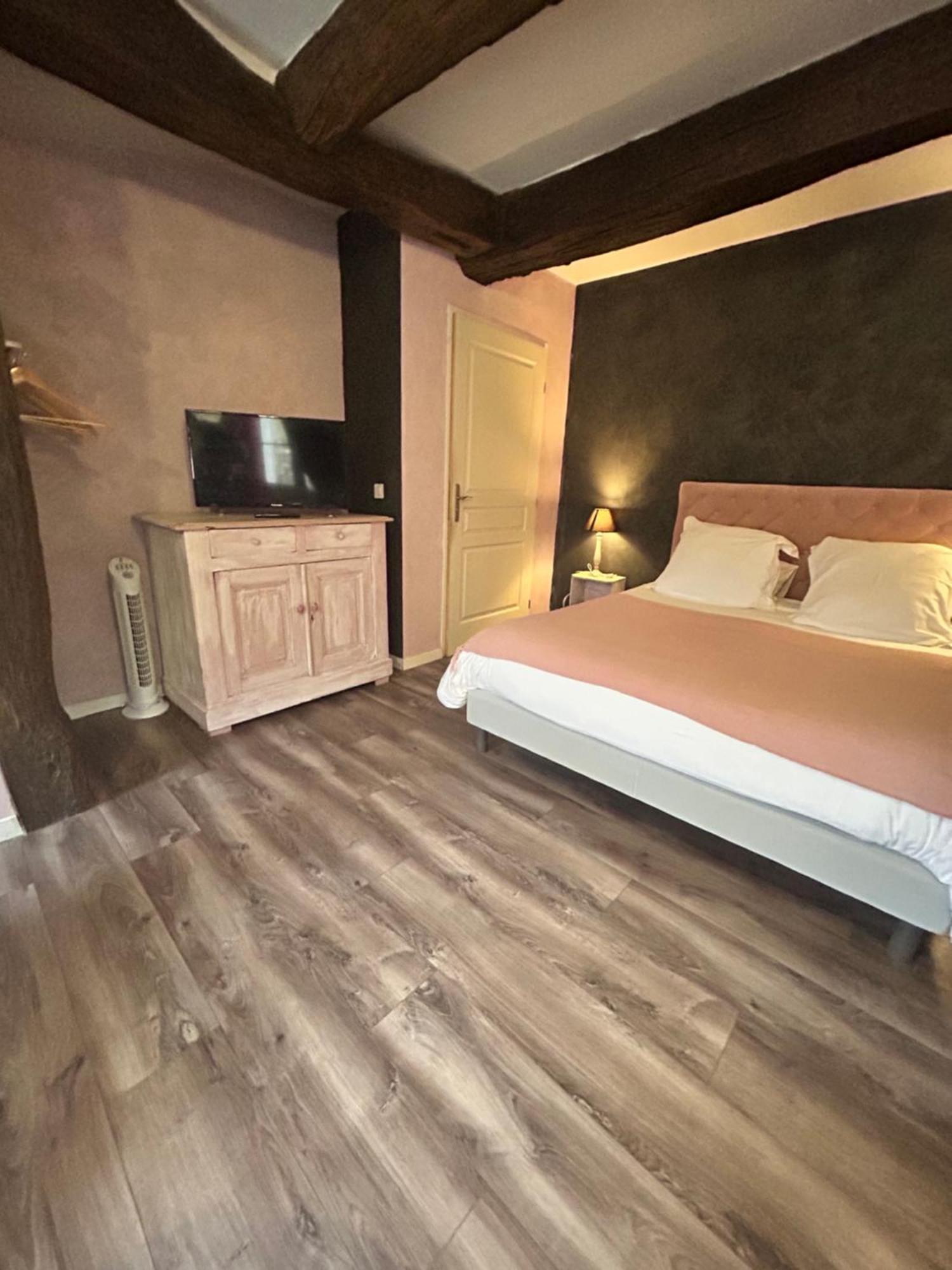 Le D'Tour Gourmand Bed & Breakfast Toulouse-le-Chateau Bagian luar foto
