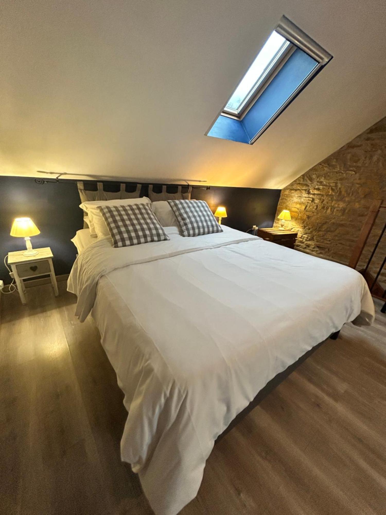 Le D'Tour Gourmand Bed & Breakfast Toulouse-le-Chateau Bagian luar foto
